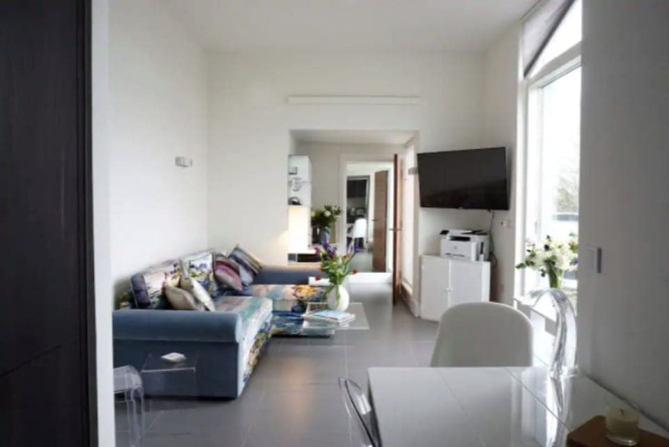 Open Plan Living Room / Kitchen + Balcony, Smart TV, Printer (First Floor of Duplex)
