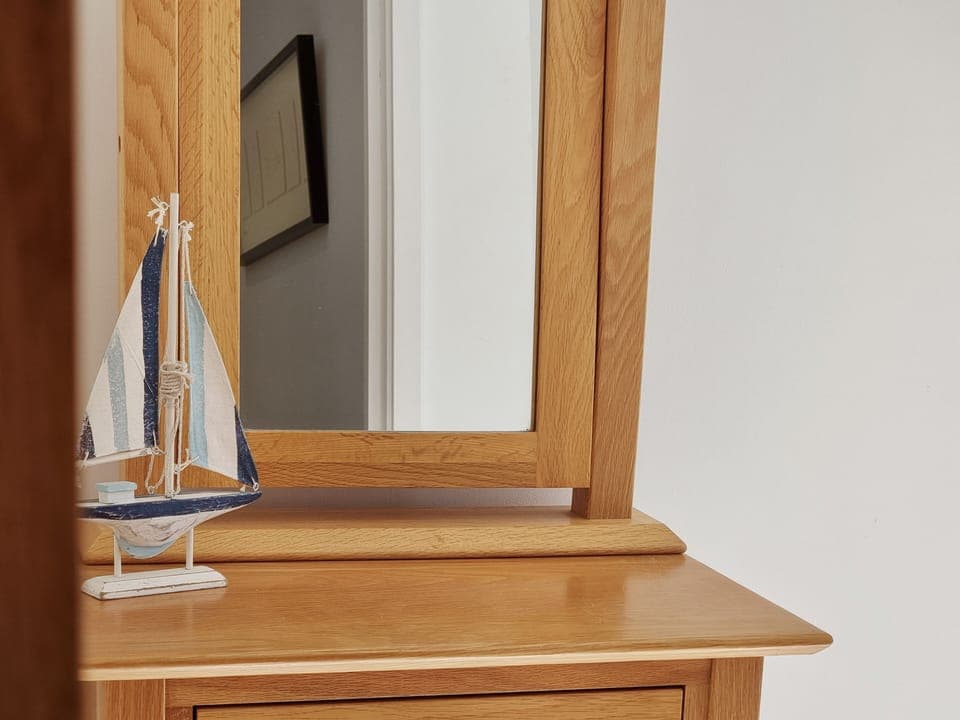 4 Point View - Single Bedroom décor