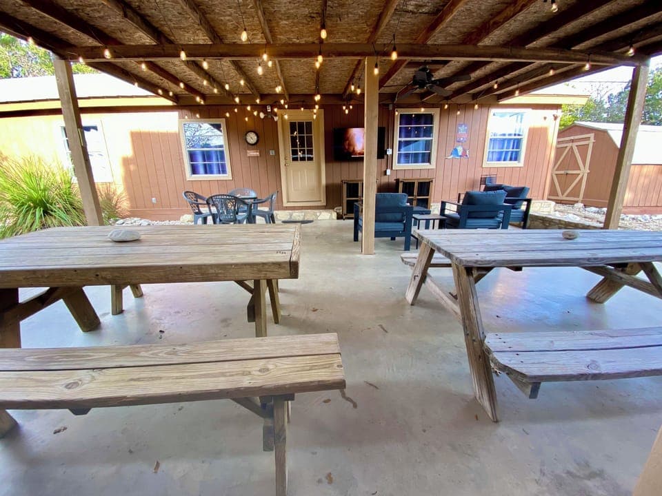 Rusty Rio - Texas size covered party area.