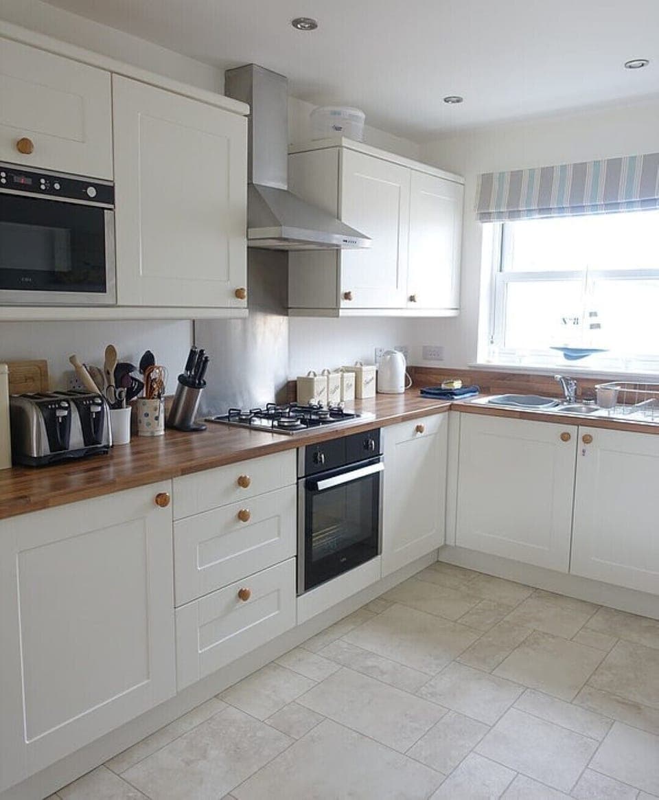 Well equipped kitchen