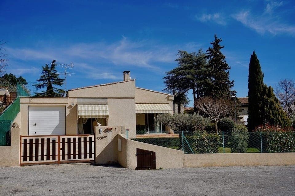 "Welcome to Oustaou in Manosque!"