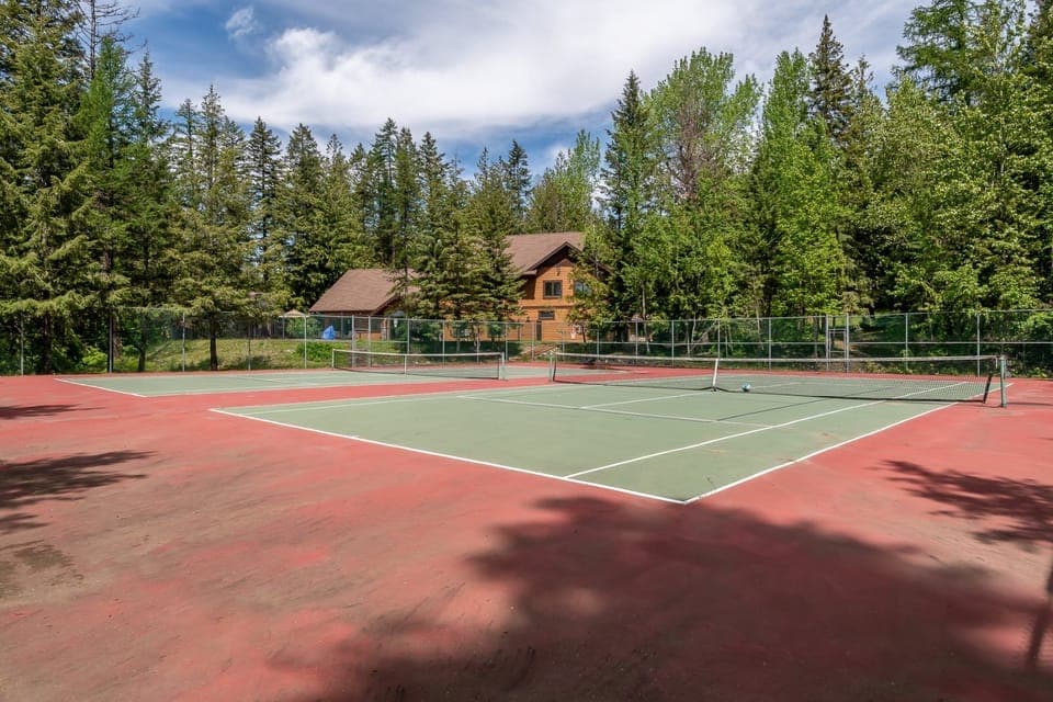 Tennis Courts