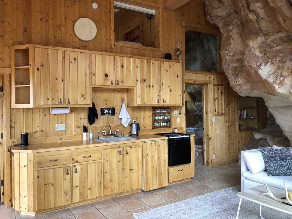 Kichenette - equipped for preparing everything from coffee to full meals