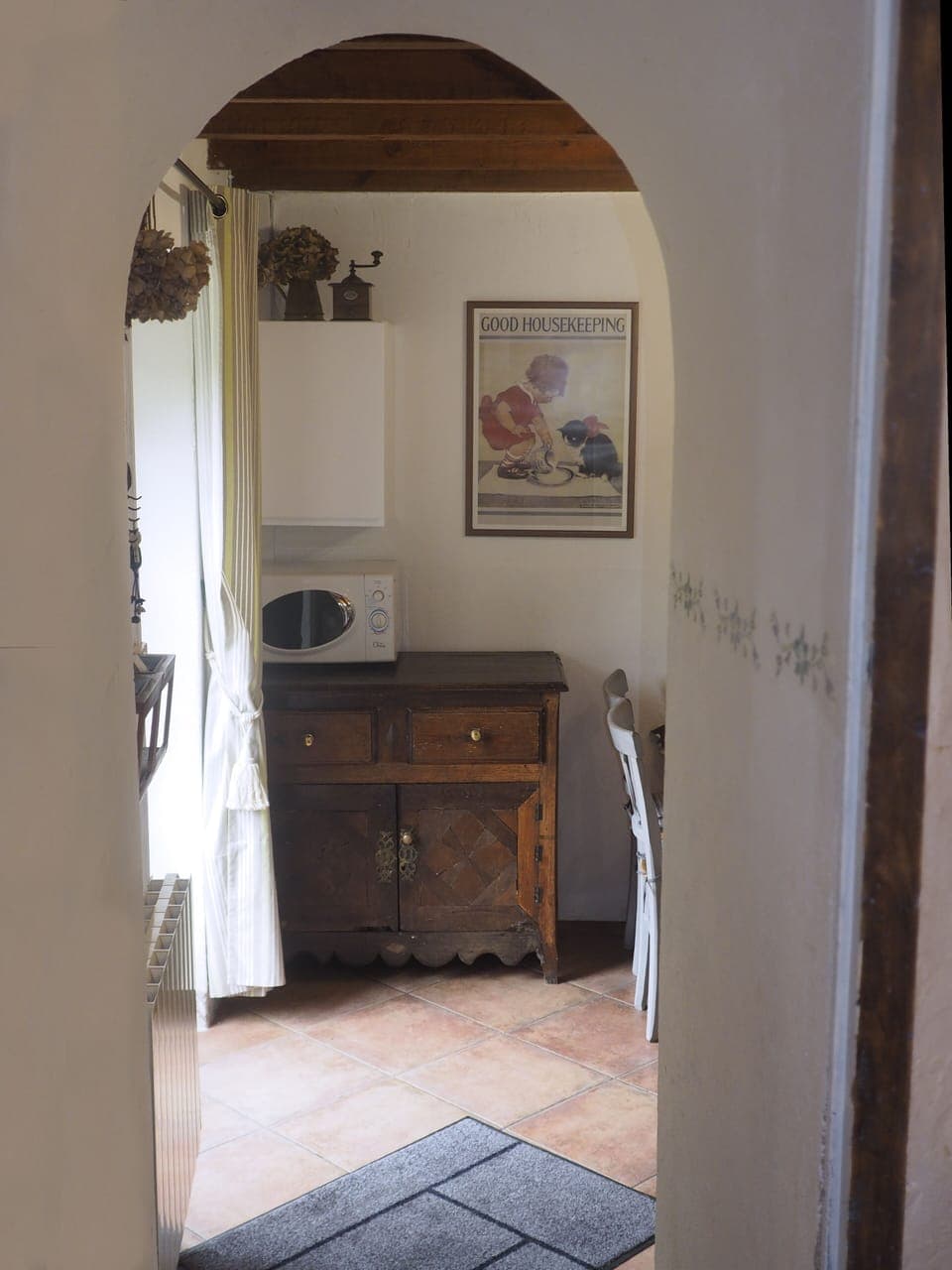 To the kitchen from the living room