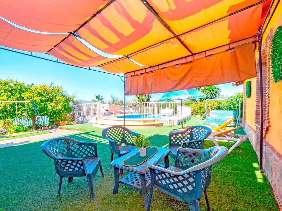 Cubo's Casa María los Javieles / wifi gratis / piscina privada