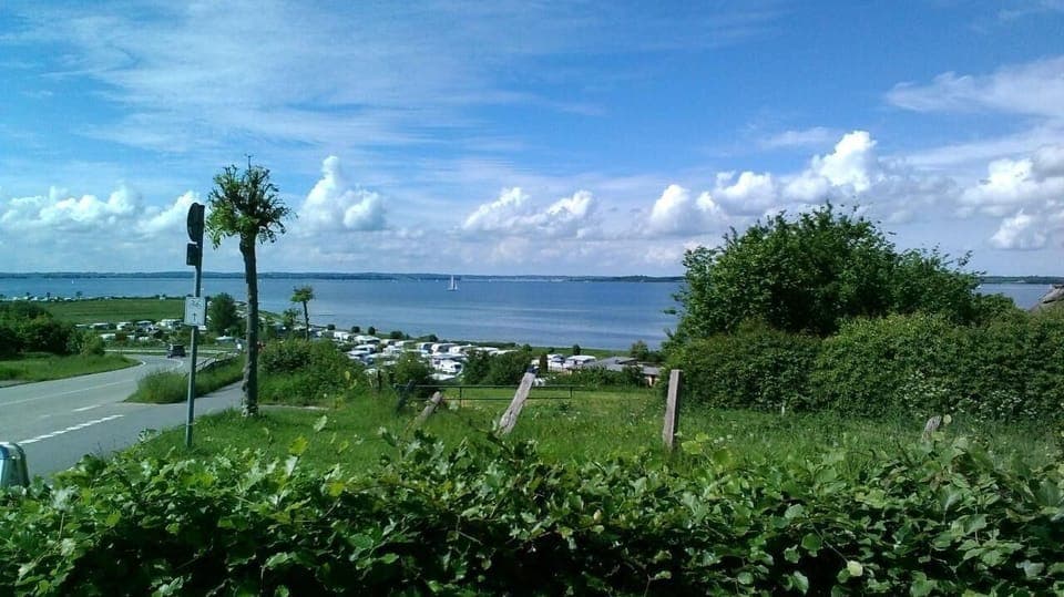 Town/city in general. Picture 9