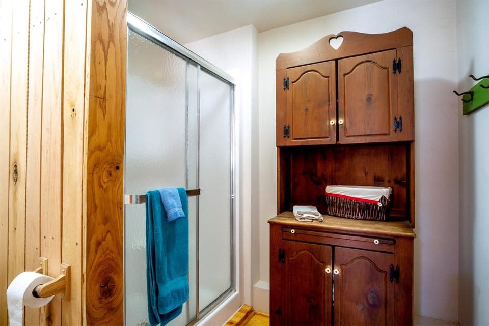 Seperate Bunk House