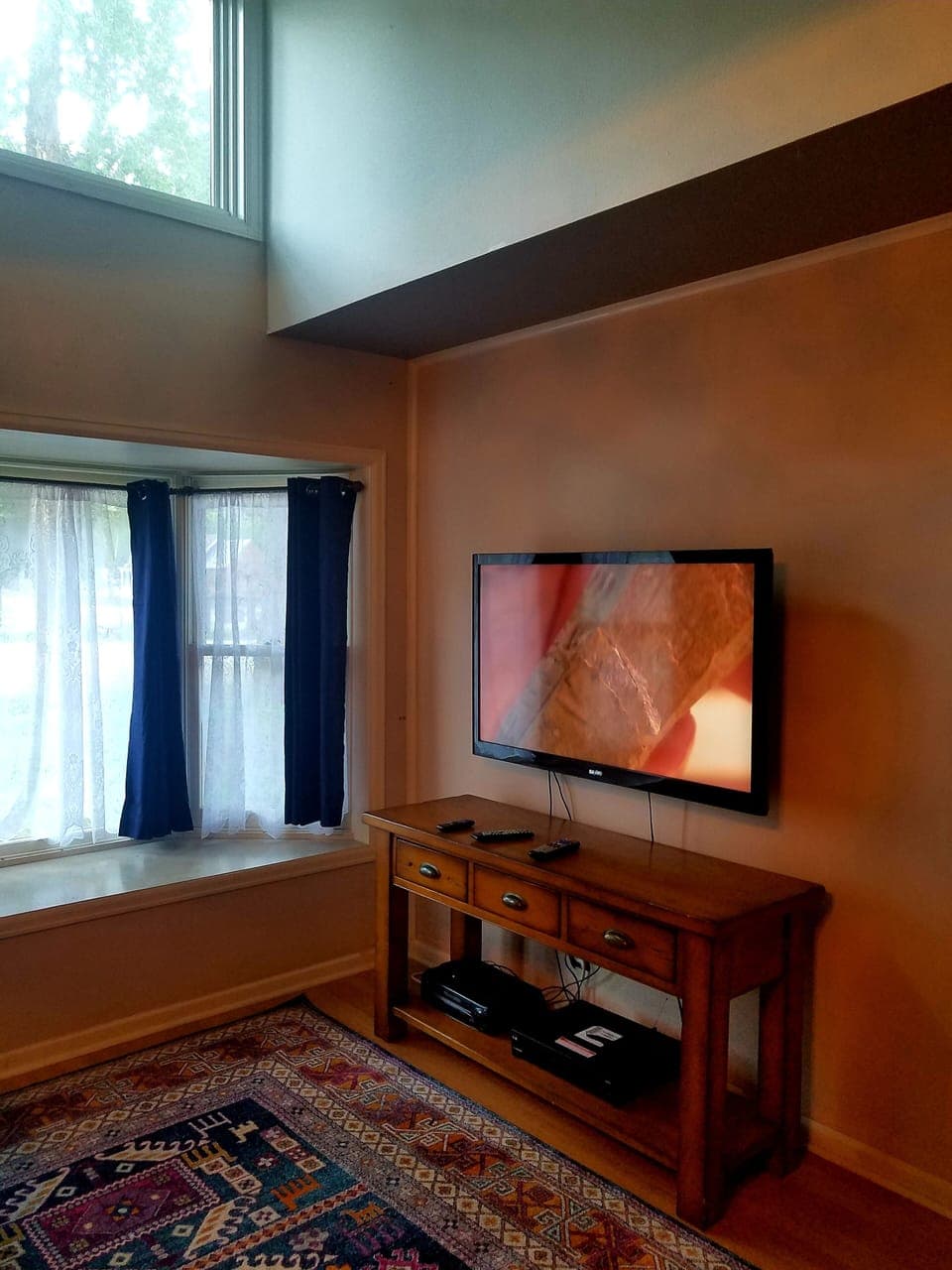 42 inch tv
