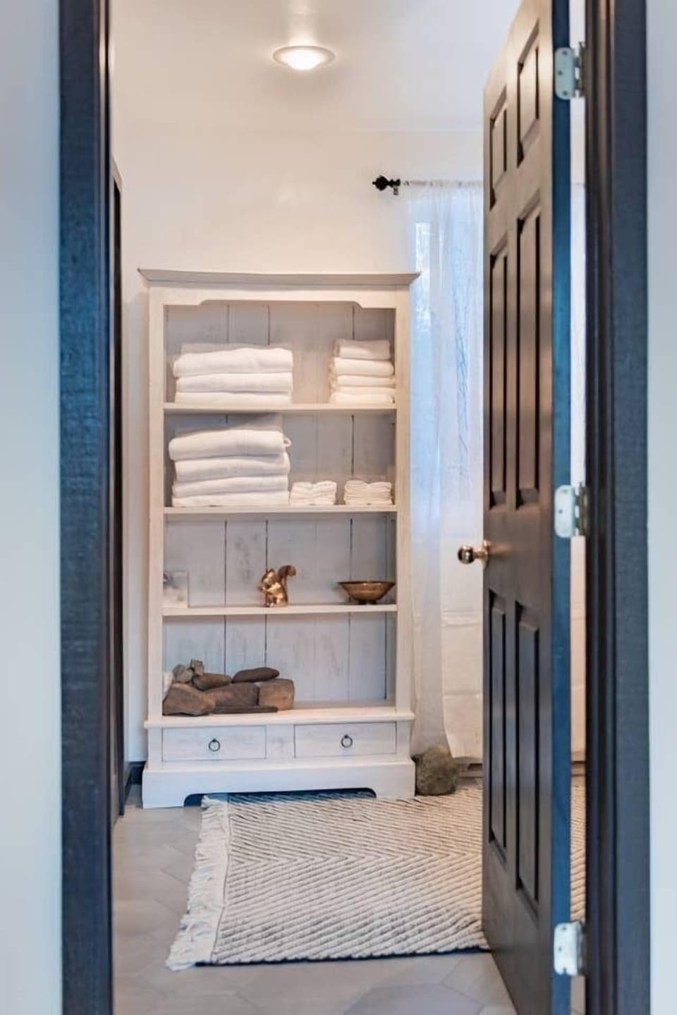Spacious bathroom