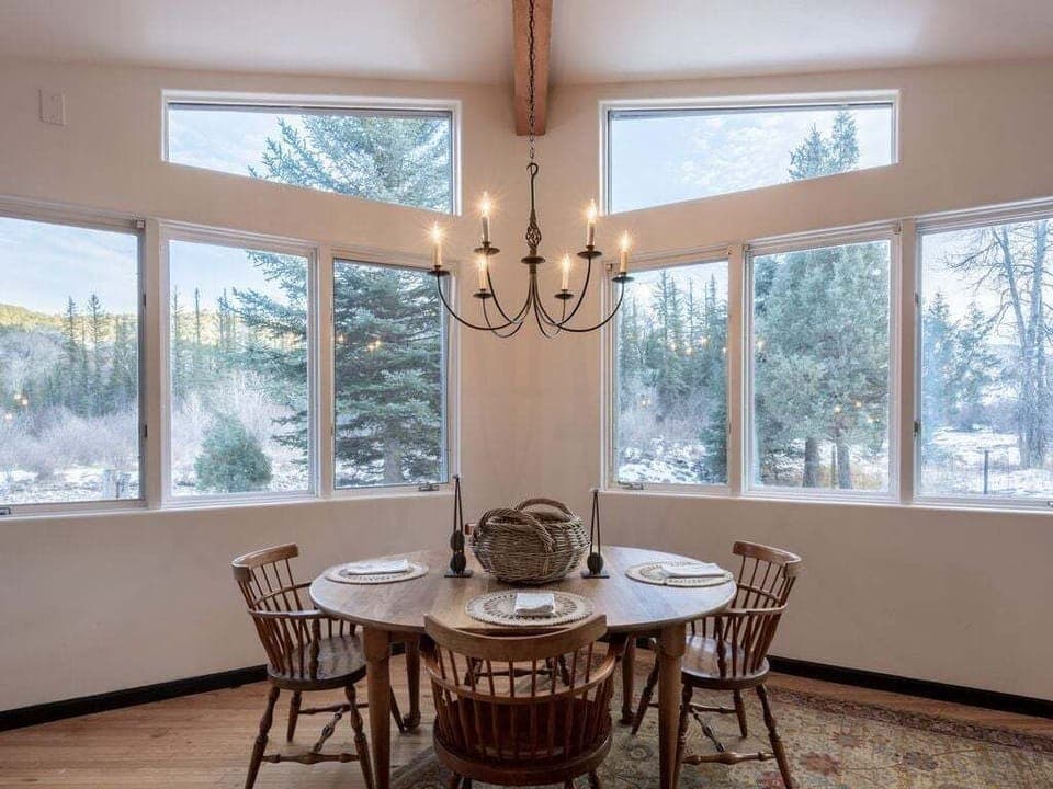 The views from the dining area are unbelievable!