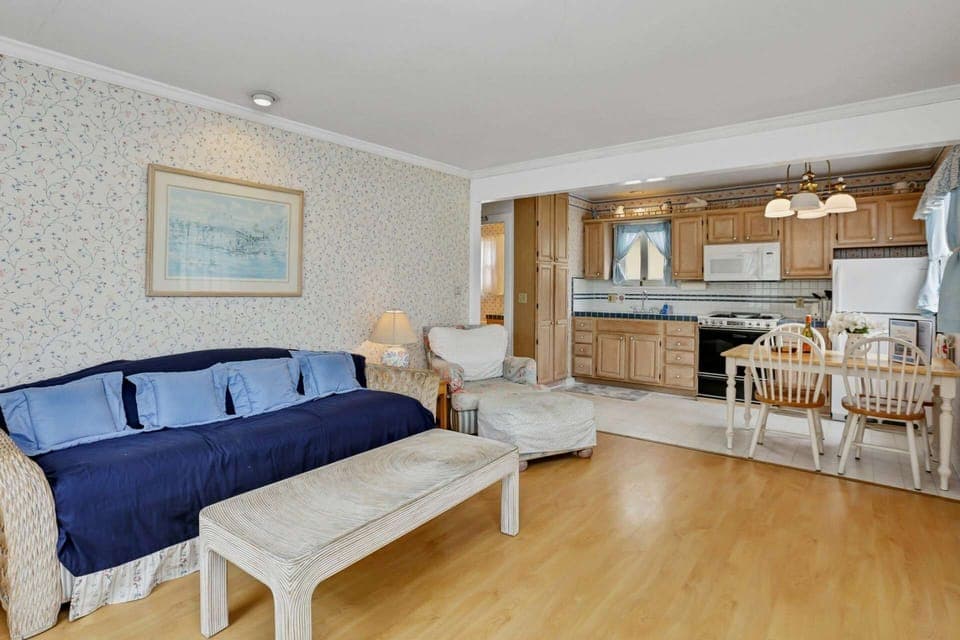 The kitchen is adjacent to the main room and is a great gathering place for everyone to decide what today's plan will be!