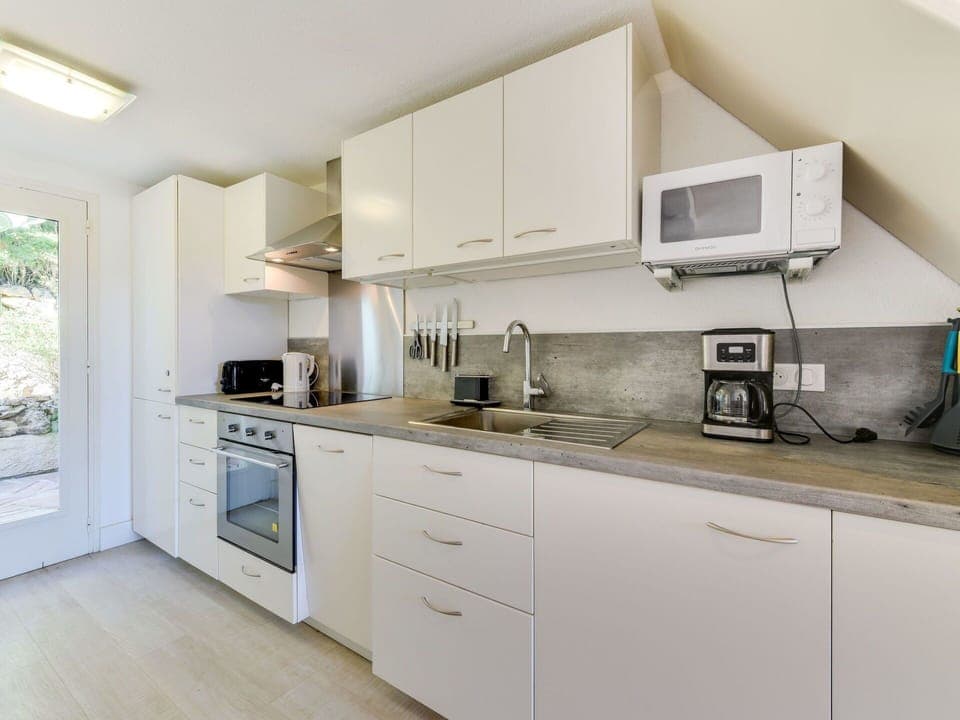 Countertop, Room, Property, Cabinetry, Kitchen, Furniture, Interior Design, Building, House, Home