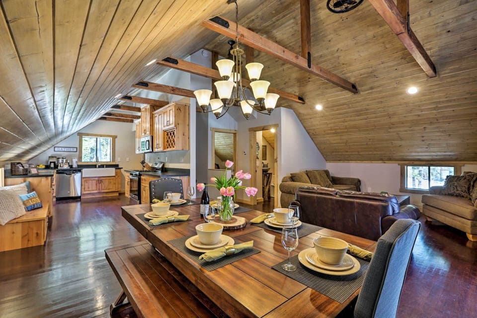 Truckee Vacation Rental | 3BR | 2.5BA | 1,550 Sq Ft | Stairs to Access