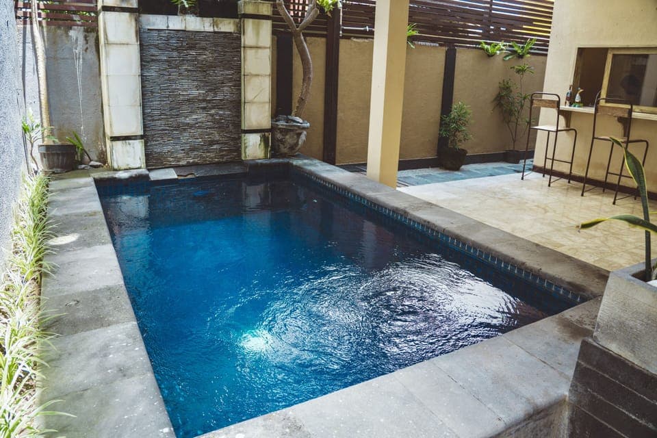 Privite outside pool