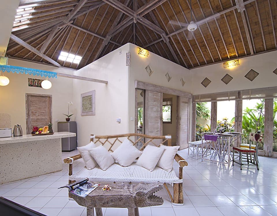 Villa Domus Dua 1km from seminyak beach
