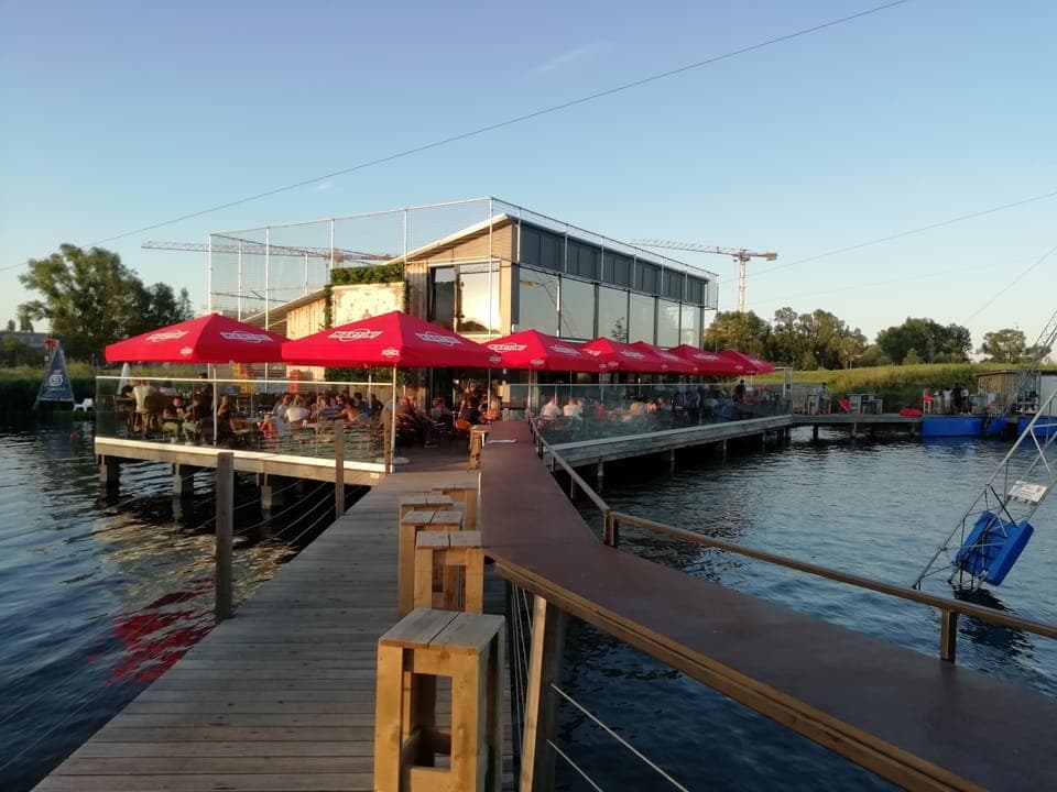 waterfront terrace at REGATTA CLUB, WAKE UP CABLE water ski, 2km distance