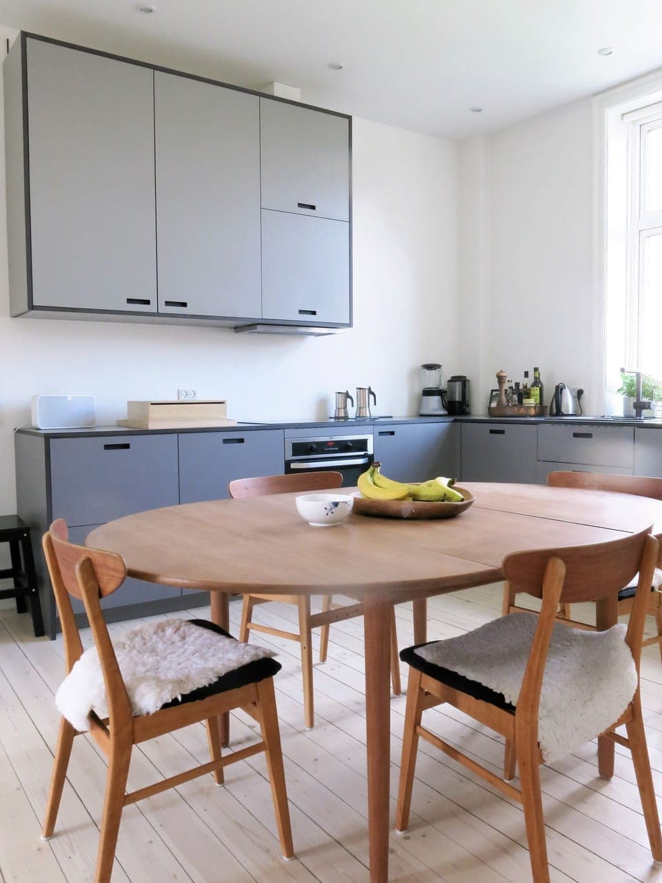 Dining Room, Kitchen