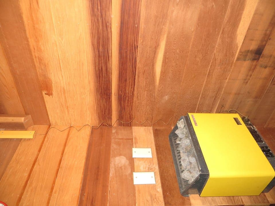 SAUNA in Bedroom 2