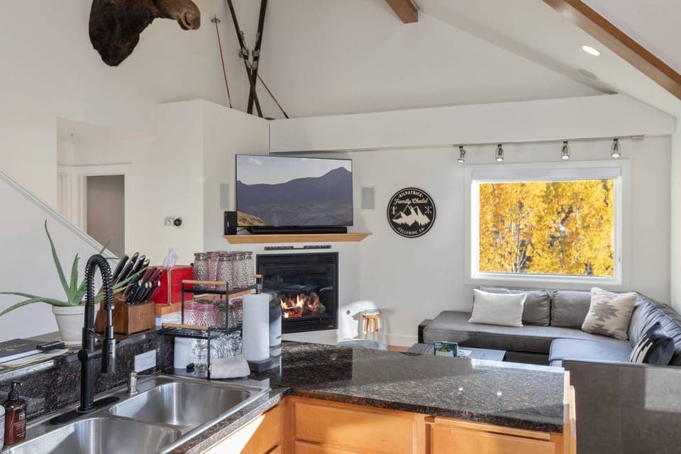 Open concept main floor living