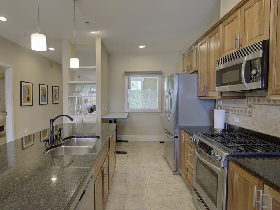 Condo 232 - Fully Furnished Kitchen