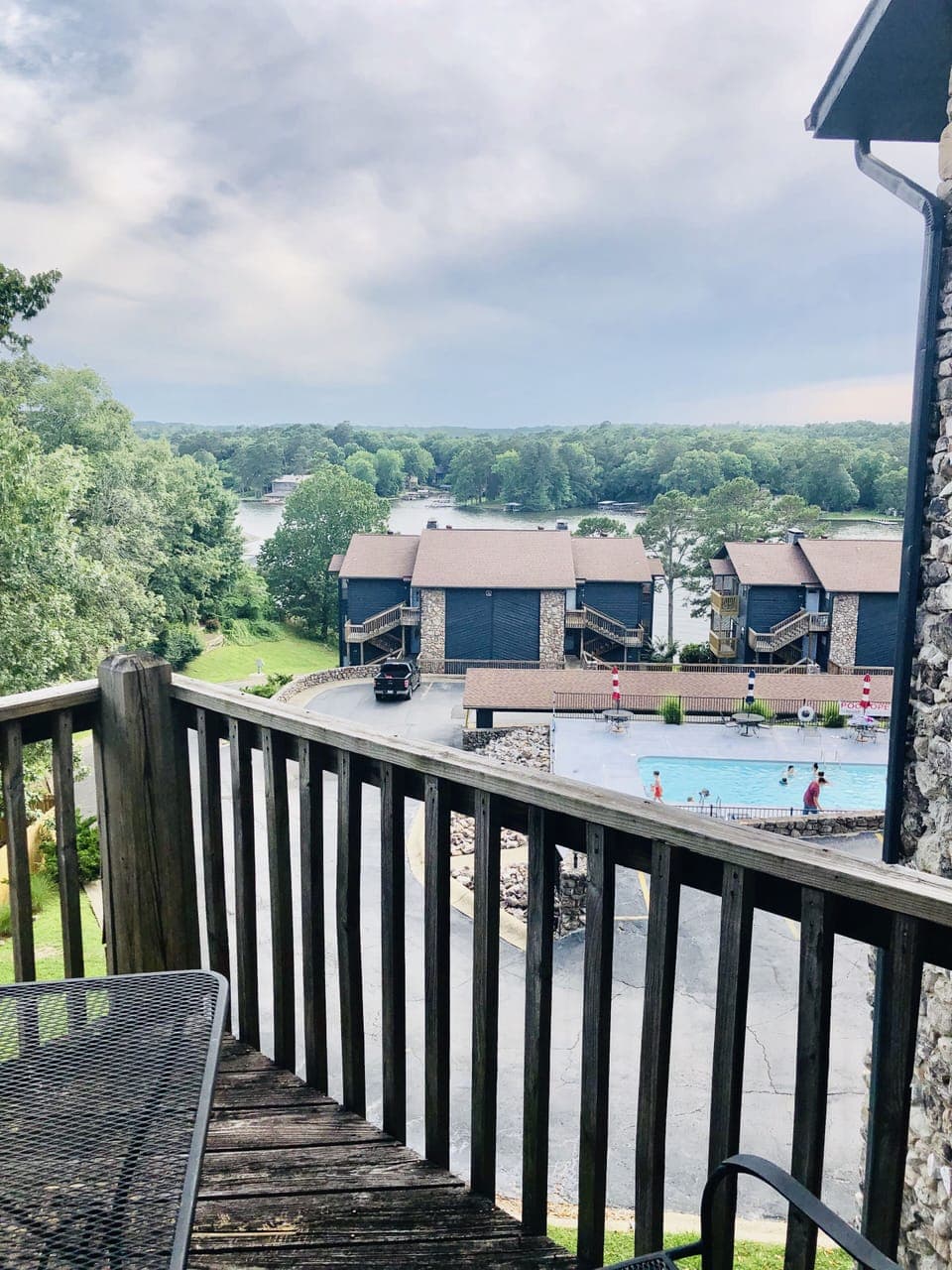 Beautiful view over looking pool and lake 