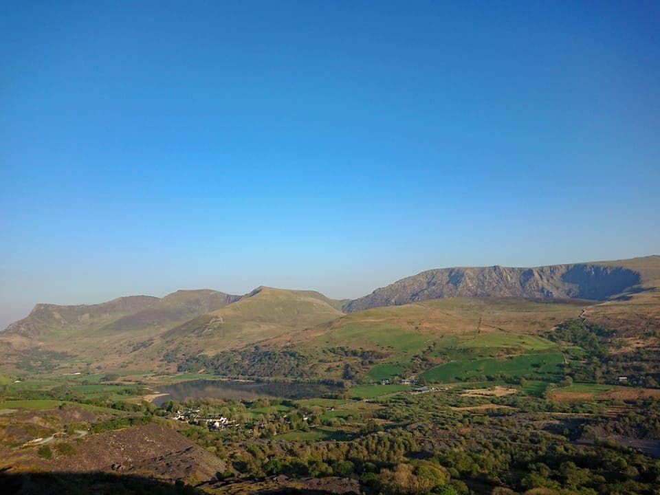 Surrounding area | Eithinog Ganol, Penygroes, near Caernarfon