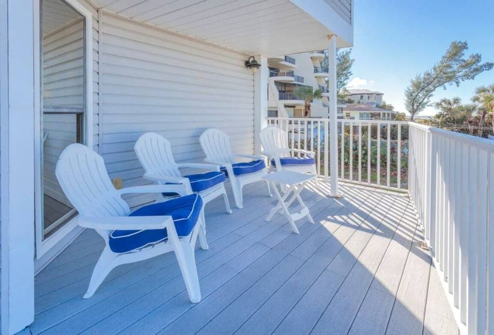Deck off the dining room