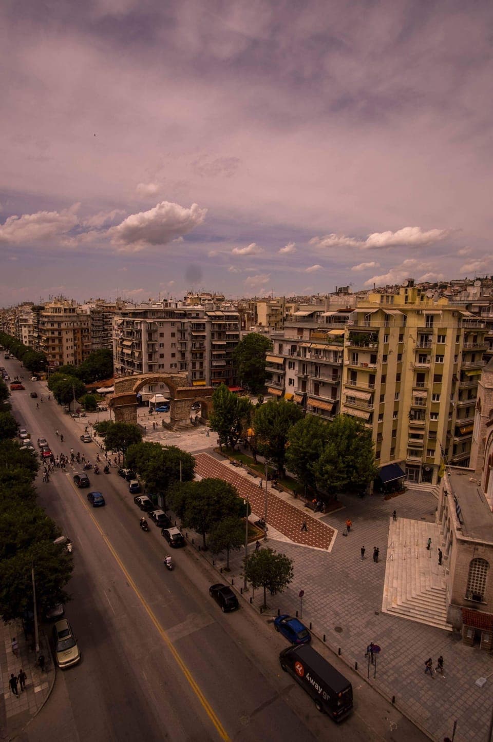Arch of Galerius and square