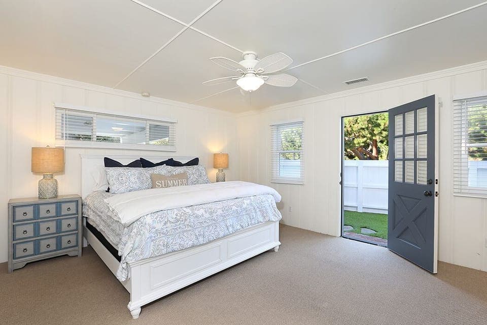Master bedroom with access to second small private yard 