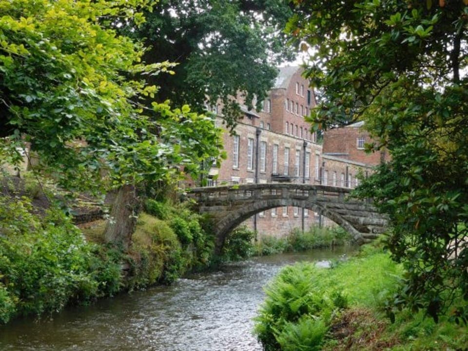 beautiful Styal wood with century old mill is only 10 min drive away 
