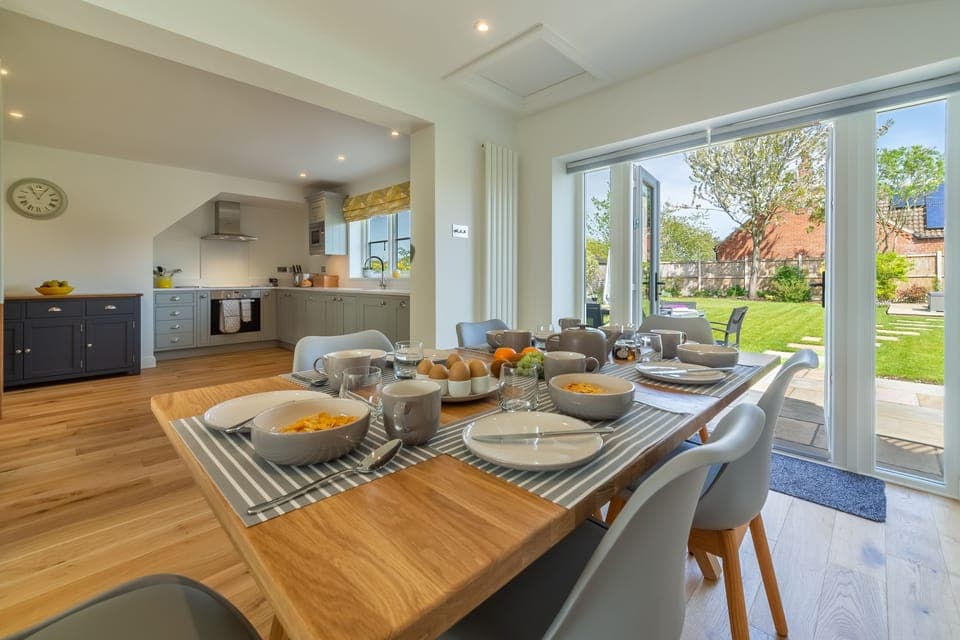 Stone Croft, Barney: Dining room with french doors to garden