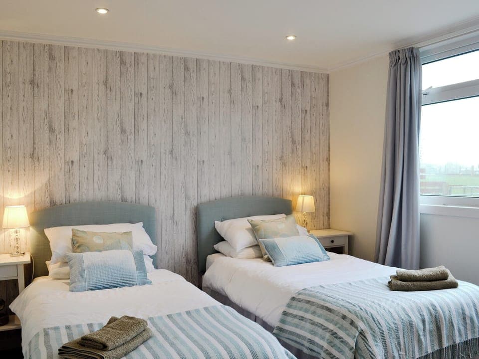 Comfy twin bedroom | Mid Bishopton Cottage - Mid Bishopton Farm Cottages, Whithorn