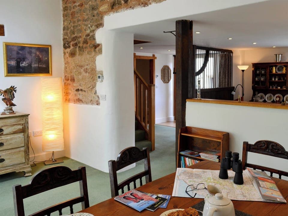 Dining area | Fair Maid - Glimsters Farm Holiday let, Kentisbeare, Cullompton