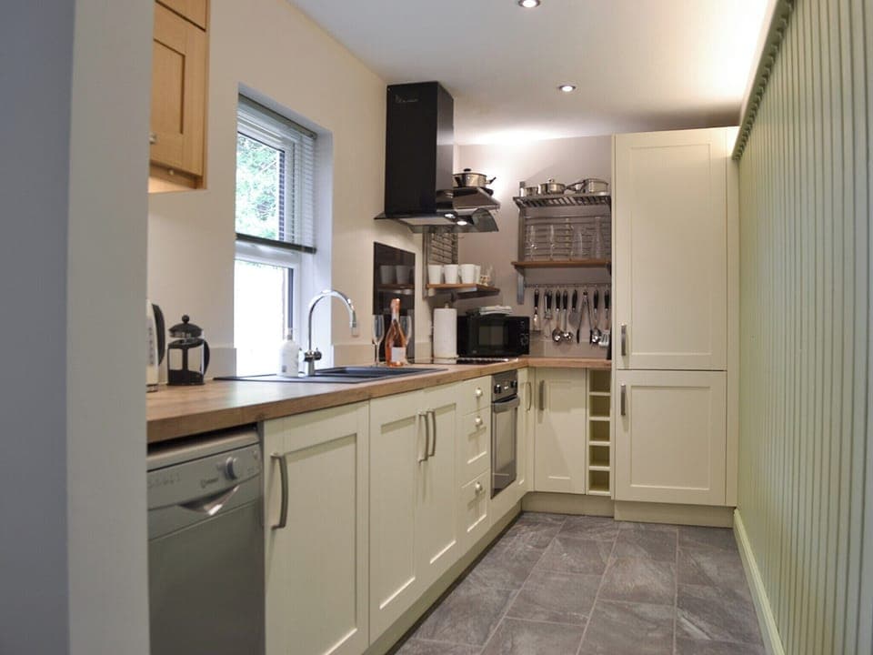 Kitchen | Dragonfly Cottage, Beverley 