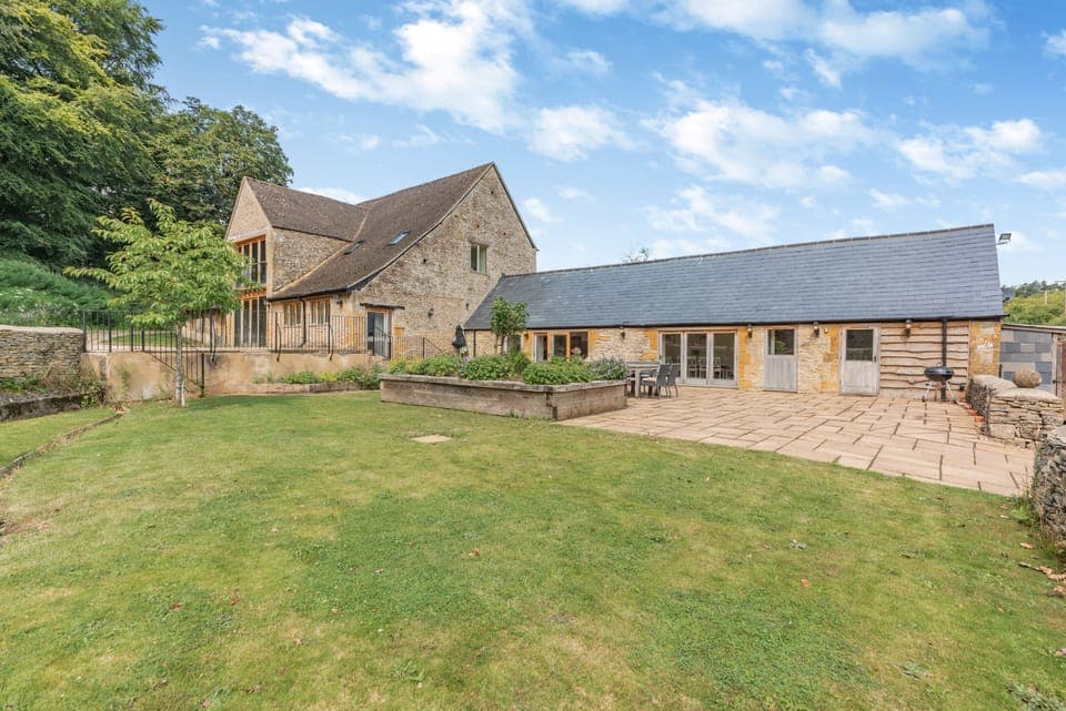 Waterhead Barn - StayCotswold