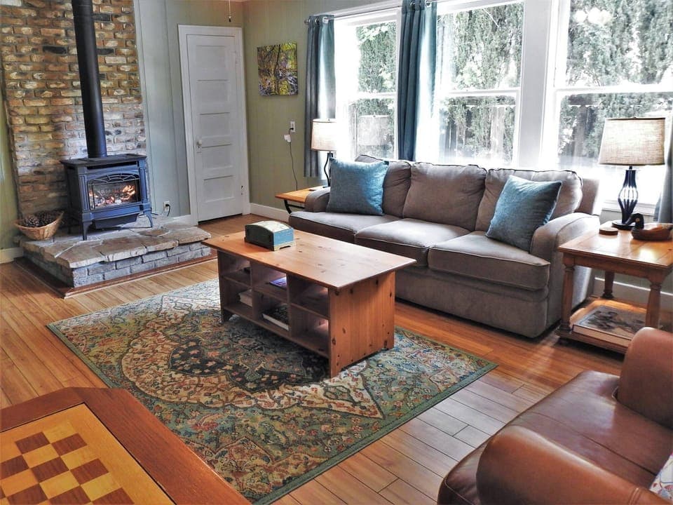 9eb8b852-2164-4ac8-8701-75354a6ca713