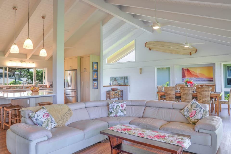 Upstairs living room