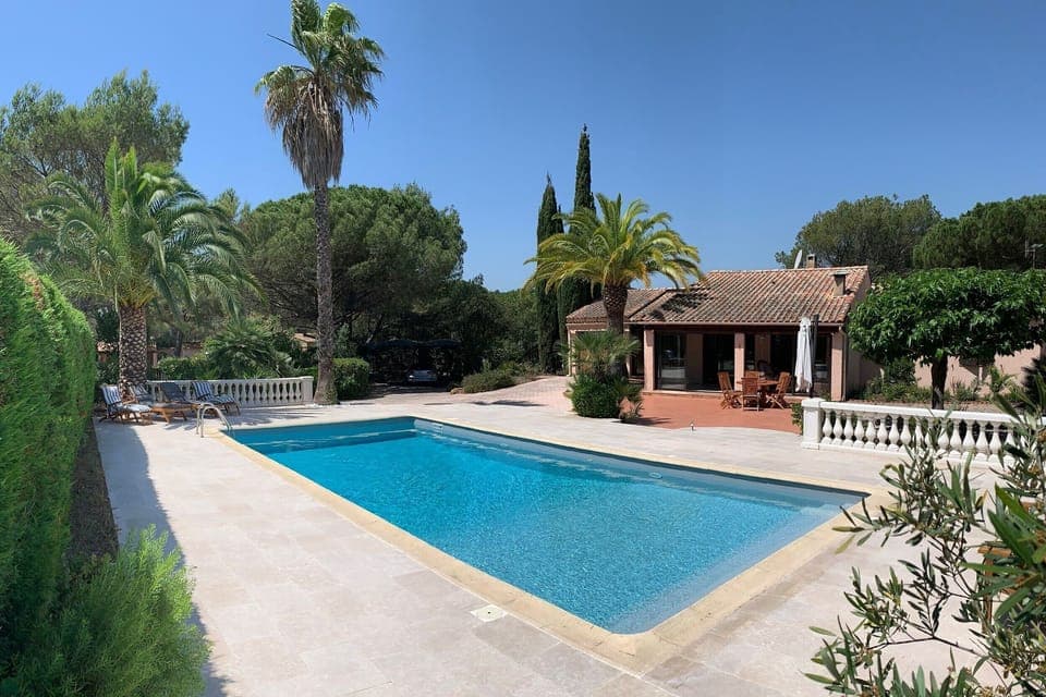 Typical Provence house, 15 min drive from Fréjus-St Raphaël 