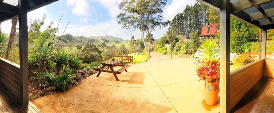 view of front entrance