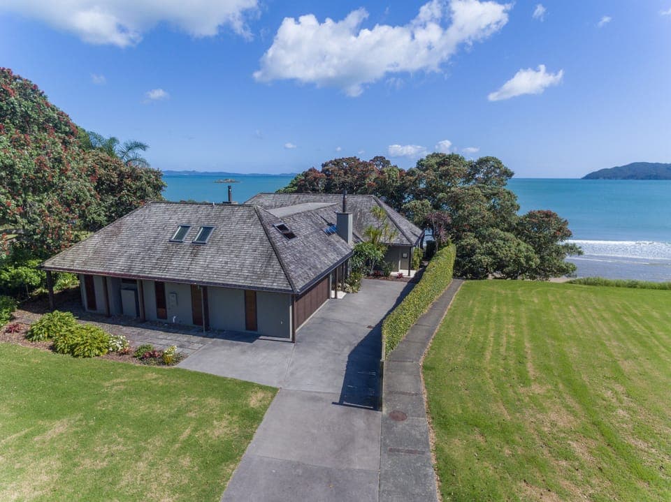 Coopers Beach front and centre