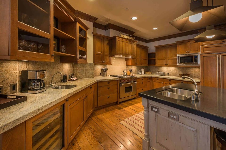 1693841417420-748-11