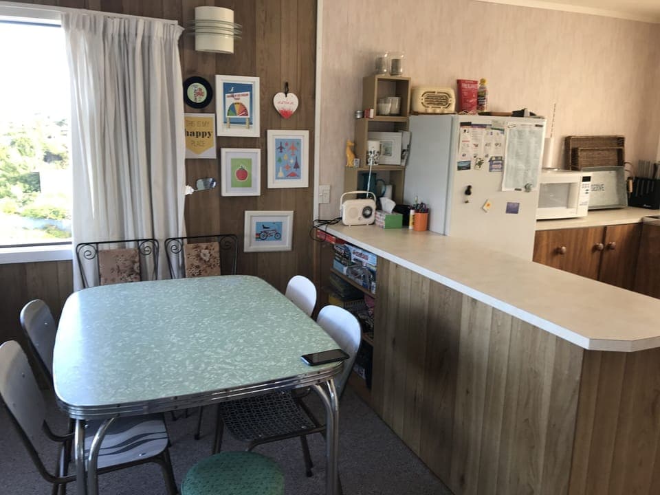 Dining/Kitchen