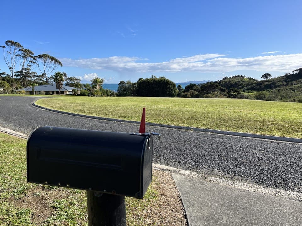 Comfortable family bach