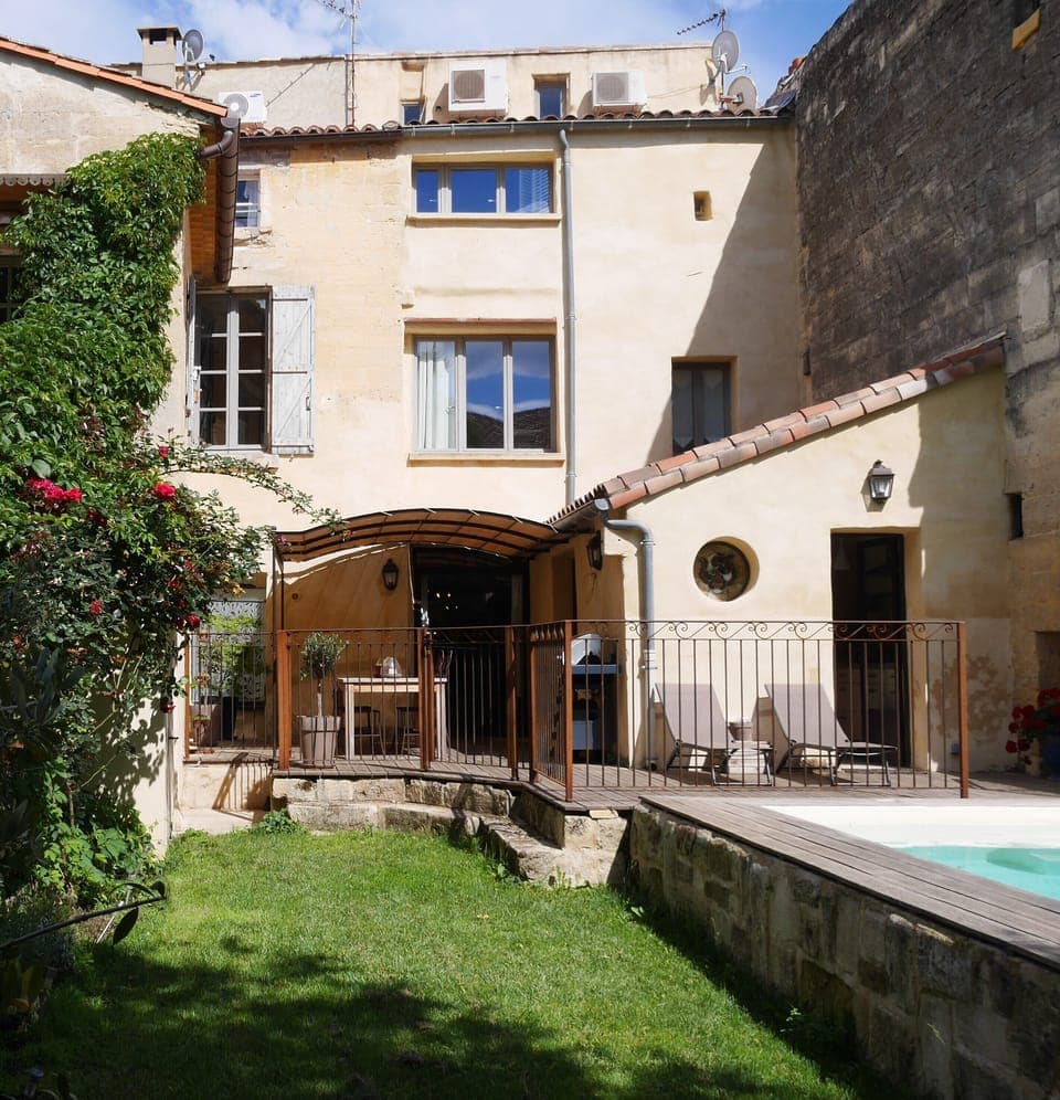 Beautiful relaxing garden, patio and pool!