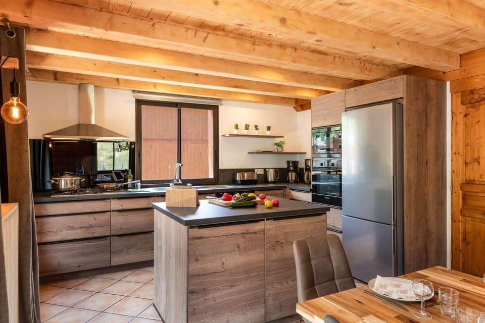 Well equipped kitchen in chalet Snow Star