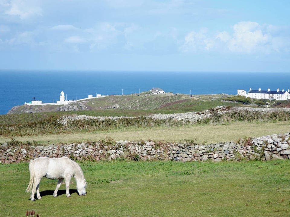 Pendeen Lighthouse | Pendeen, Cornwall