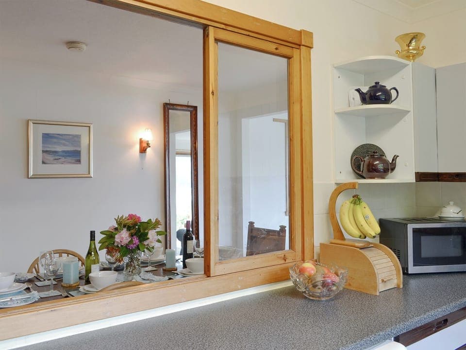 Well equipped kitchen | Dunyvaig, Colintraive, near Dunoon