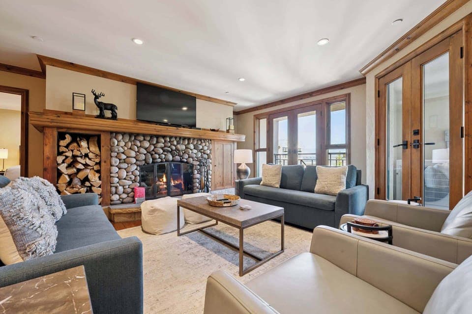 hyattcondo-1-6705_54687389911_o