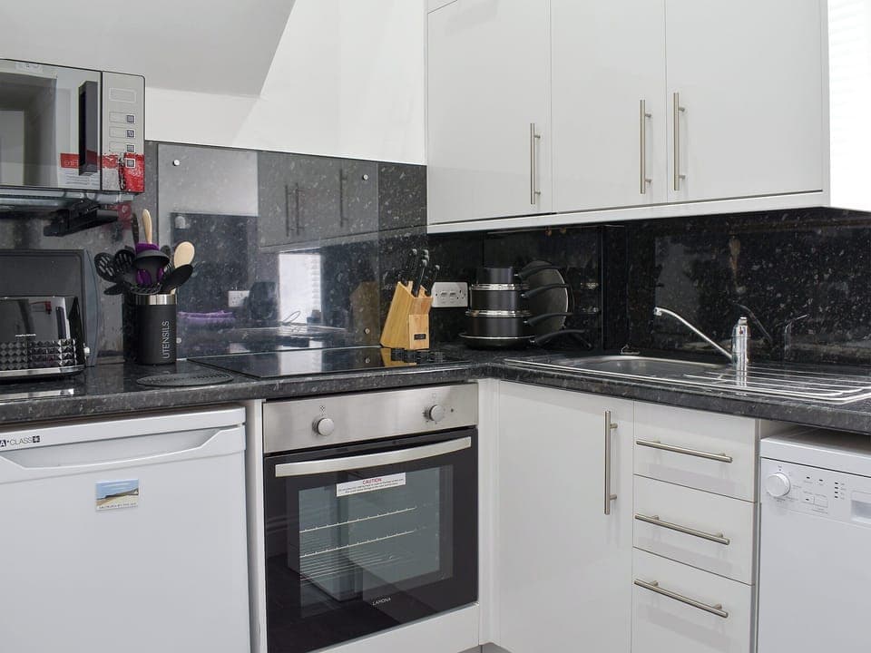 Well equipped kitchen | The Old Police House - Bluelight Apartments, Saltburn-by-the-Sea