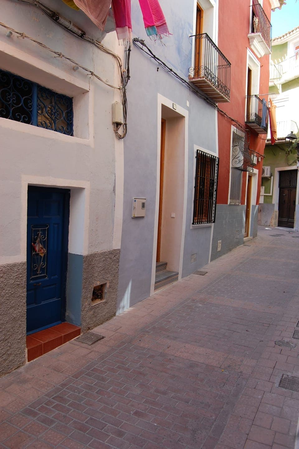 Facade - 1
